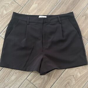 Edited by Remi Bader Black dressy High Rise shorts women’s size 14